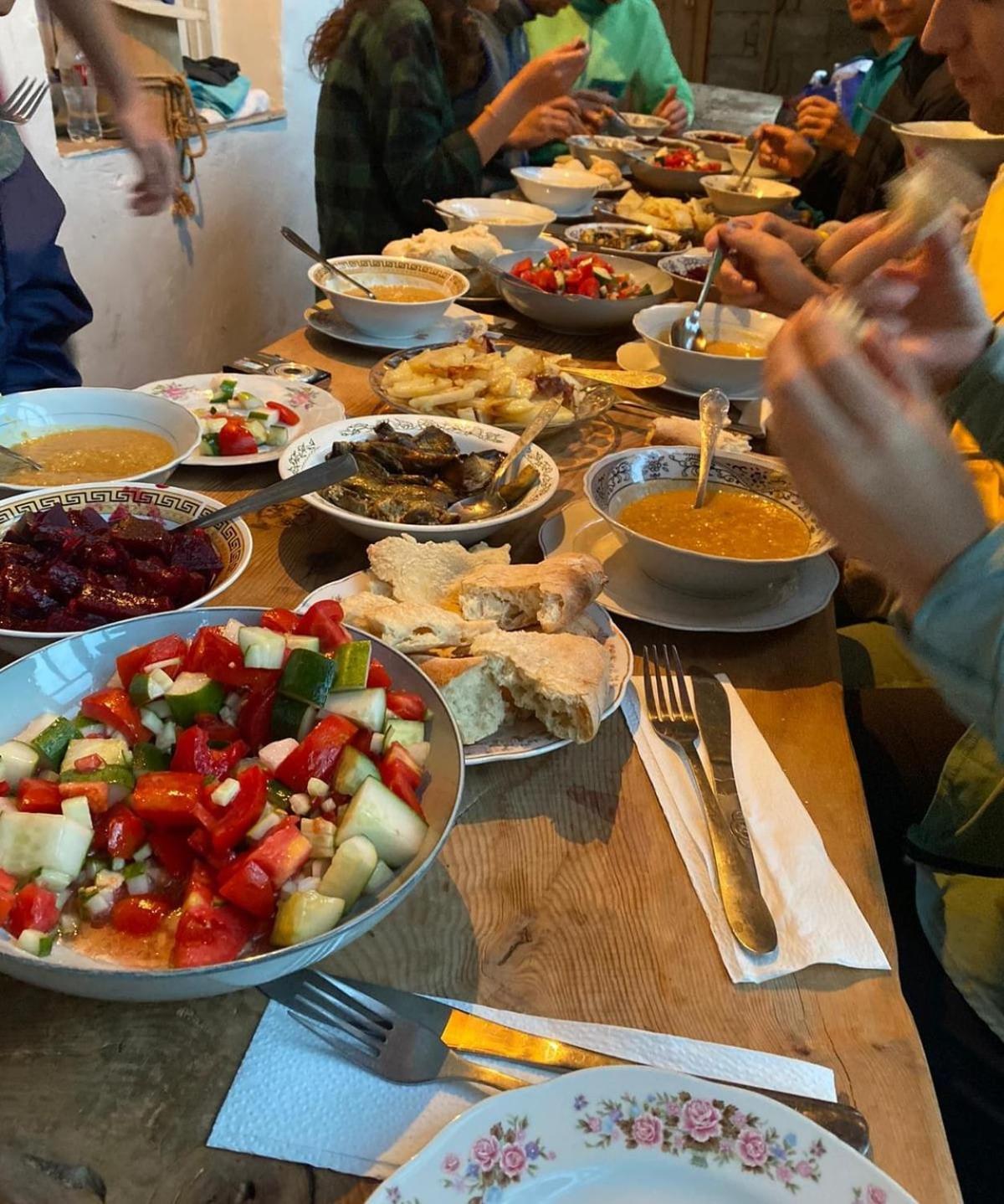 Gunter Guest House Adishi Екстериор снимка